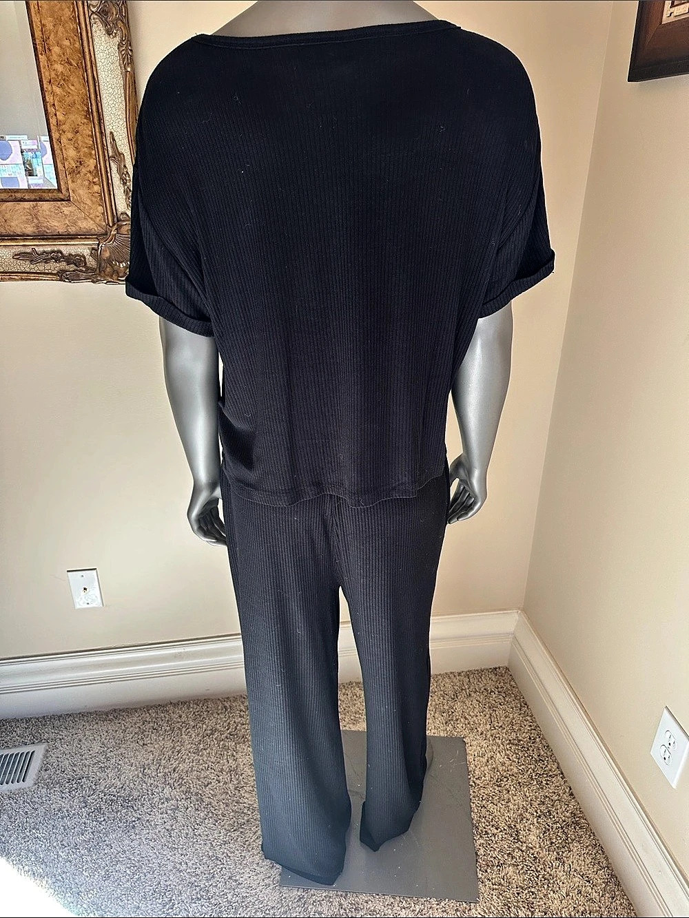 Black Ribbed Two Piece Ribbed Set with Pockets - Picture 3 of 3